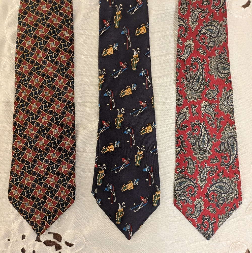 Stylish Men's Silk Ties- Set of 3 - Red Paisley, Navy Golf, Multicolor Geometric